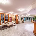 Hotel Century