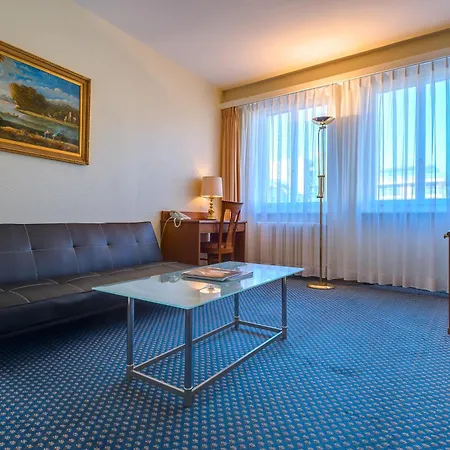 Century 4* Geneva