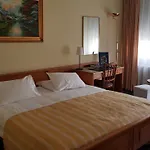 Hotel Century Ginebra