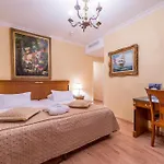 Century 4* Ginebra